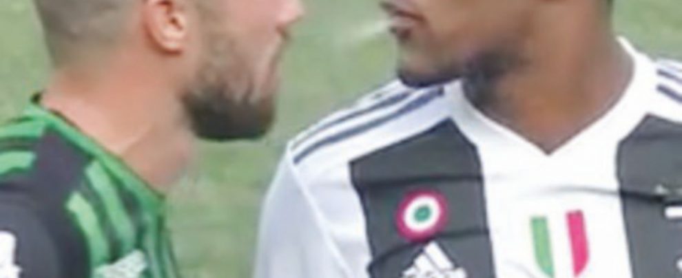 Stangata in vista per lo sputo. E l’ombra del razzismo Stangata in vista per lo sputo. E l’ombra del razzismo