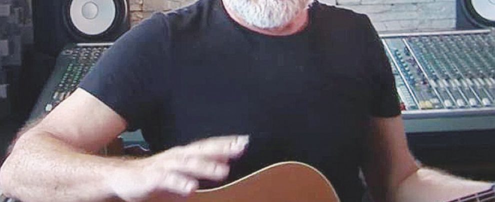 Come Icaro - Già malato, Kuzminac girò un videoclip-testamento “Mordi la vita, prima che lei ti morda” Addio a Kuzminac, l’ultimo degli idealisti