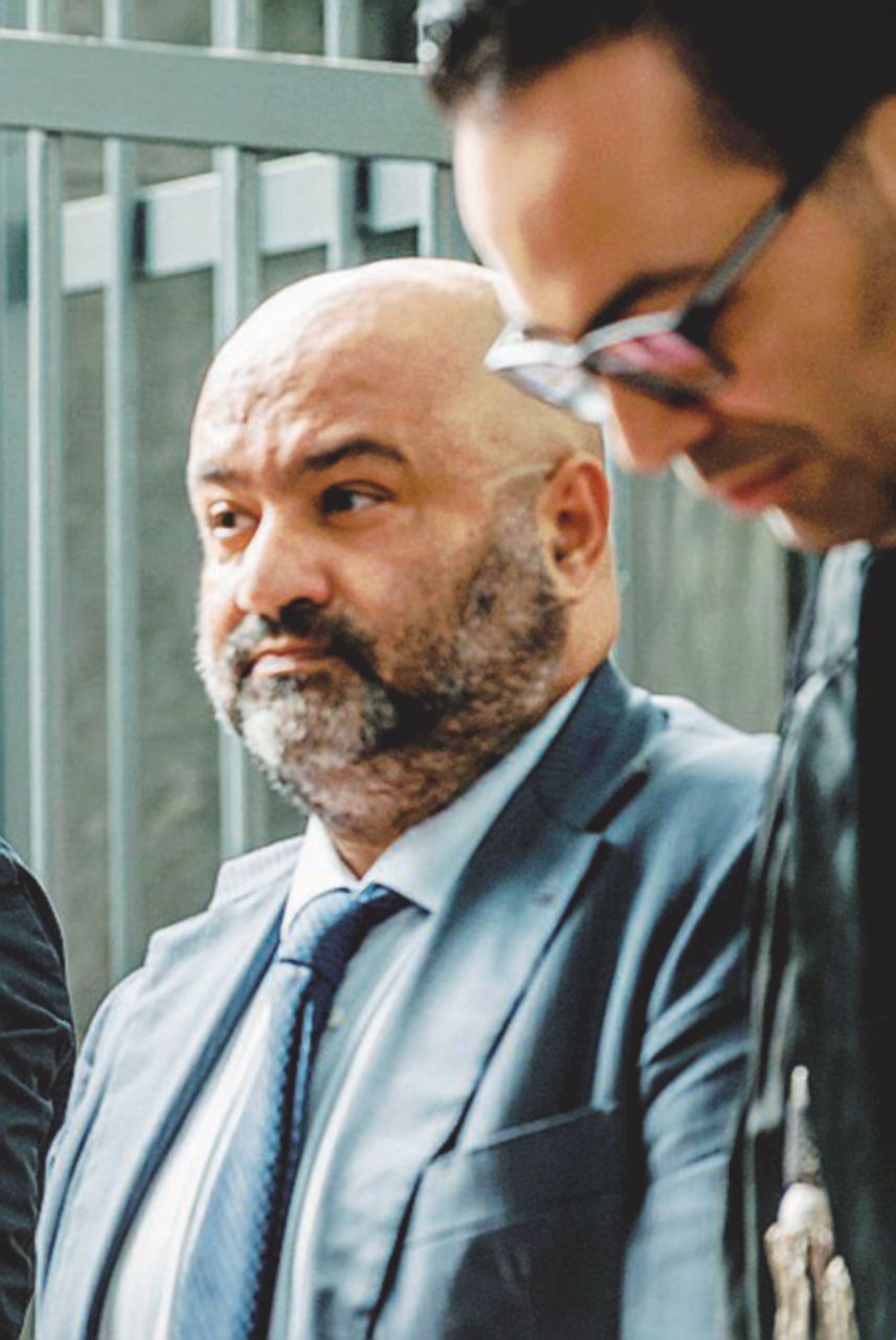 L’affondo in aula contro il partito: “Non è uno schermo per atti illeciti”