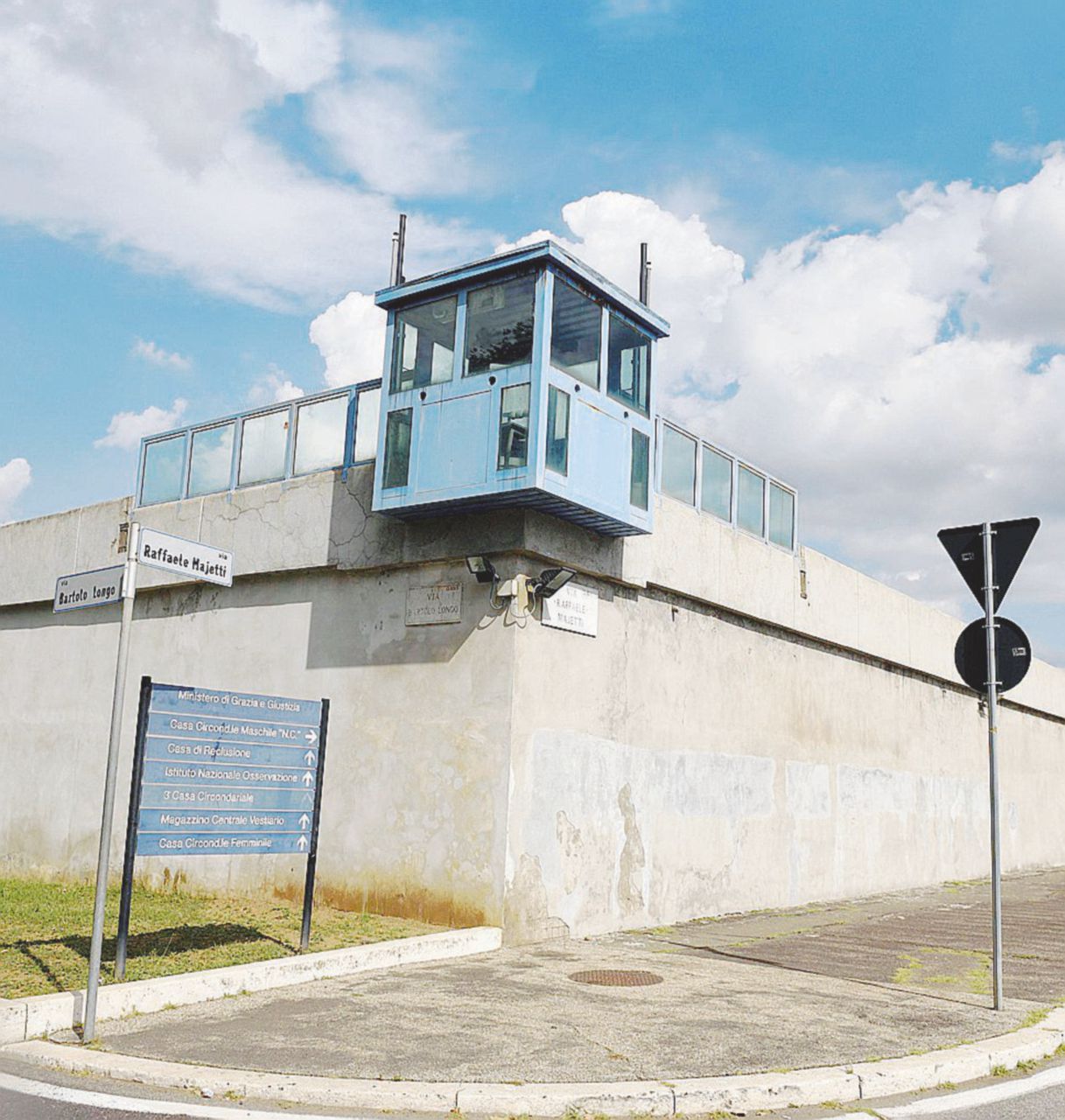 Copertina di Tedesca 33enne in carcere getta i figli giù dalle scale