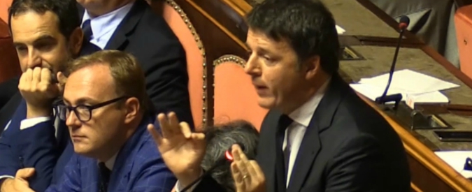 Copertina di Milleproroghe, Renzi accusa governo poi fa ironia: “Vostre promesse da Scherzi a Parte”. E cita Fonzie e Ralph Malph