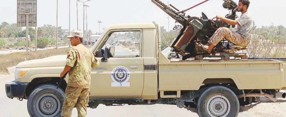 Tra faide, morti e black-out. Tripoli sprofonda da sola Tra faide, morti e black-out. Tripoli sprofonda da sola