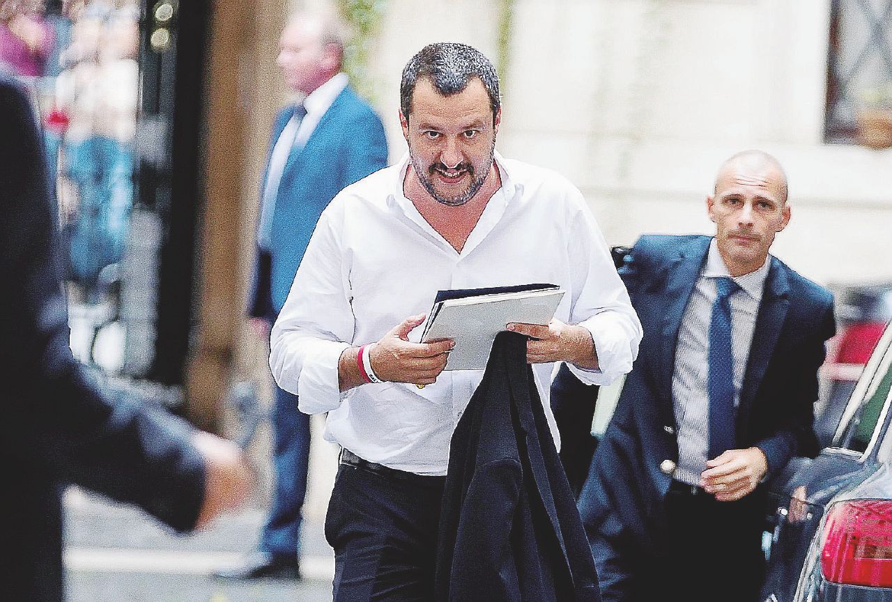 In Edicola sul Fatto Quotidiano del 23 settembre: Il Decreto Sicurezza di Salvini  aumenta i clandestini a spasso