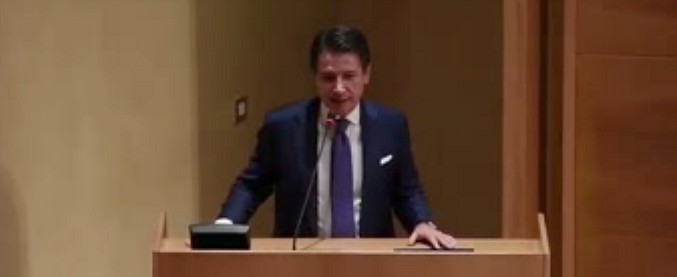 Copertina di Padre Pio, Conte alle celebrazioni per il santo: “Traiamo tante energie anche per il governo”