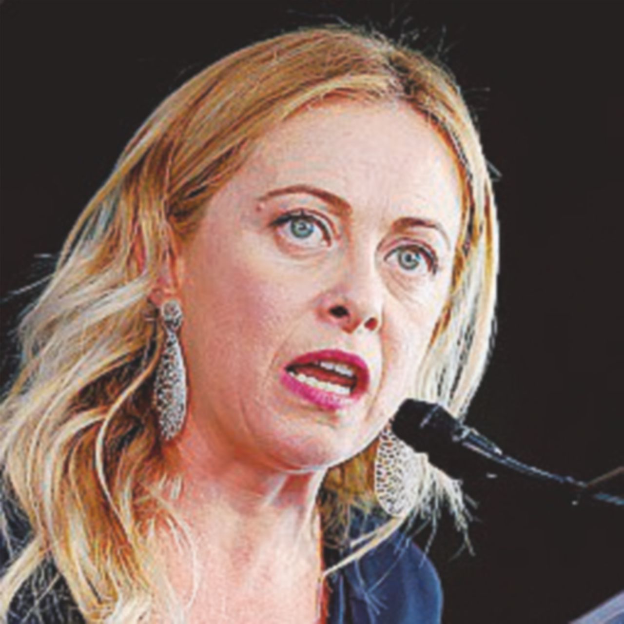 Meloni da Atreju: “Rifondare il centrodestra, FdI con Bannon”