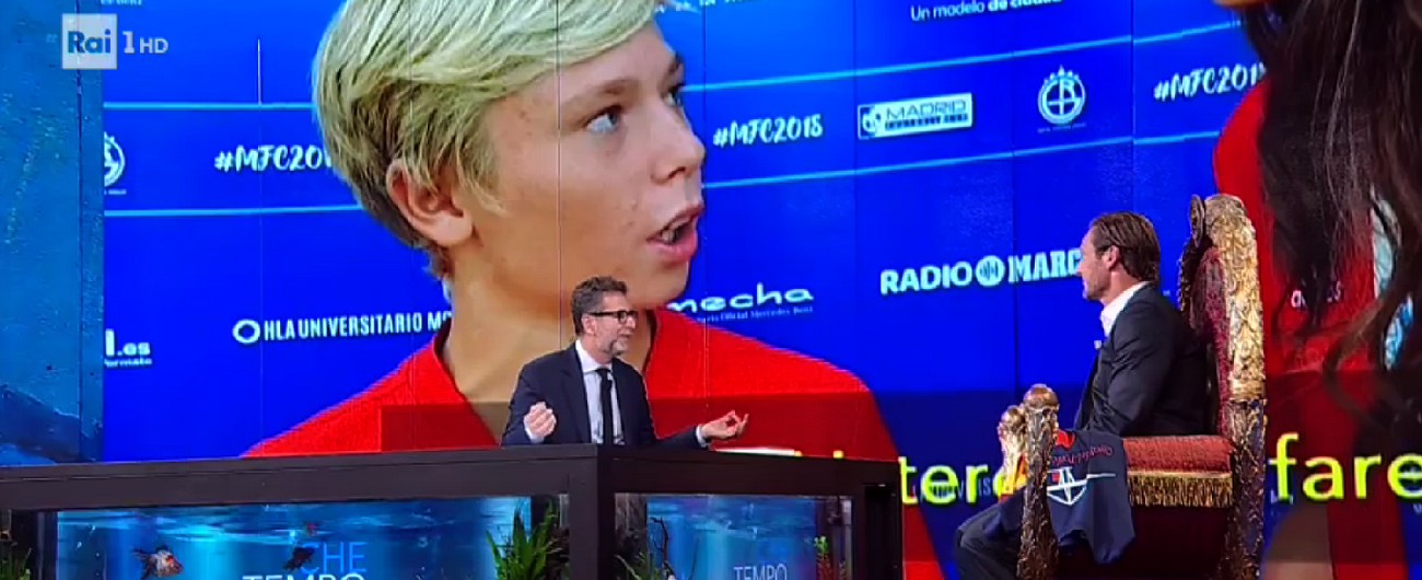 Copertina di Che tempo che fa, Francesco Totti sul fairplay del figlio Cristian: “Io avrei segnato, poi sarei andato dal portiere”