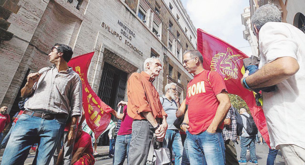 Copertina di La Cassa sta per scadere: in 140 mila a rischio