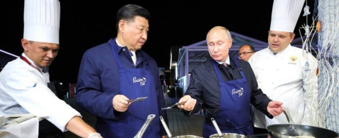 Russia, le mosse di Putin per prendersi l’Est del mondo: il “pivot to Asia” di Obama ora diventa un obiettivo di Mosca