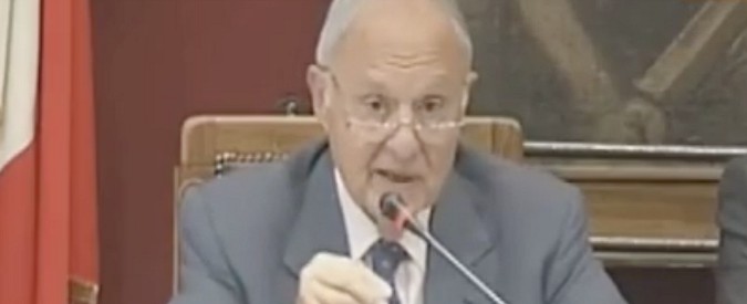 Copertina di Europa, Savona: “Apriamo discussione o 2019 sarà un anno drammatico. Rischiamo Ue debole”