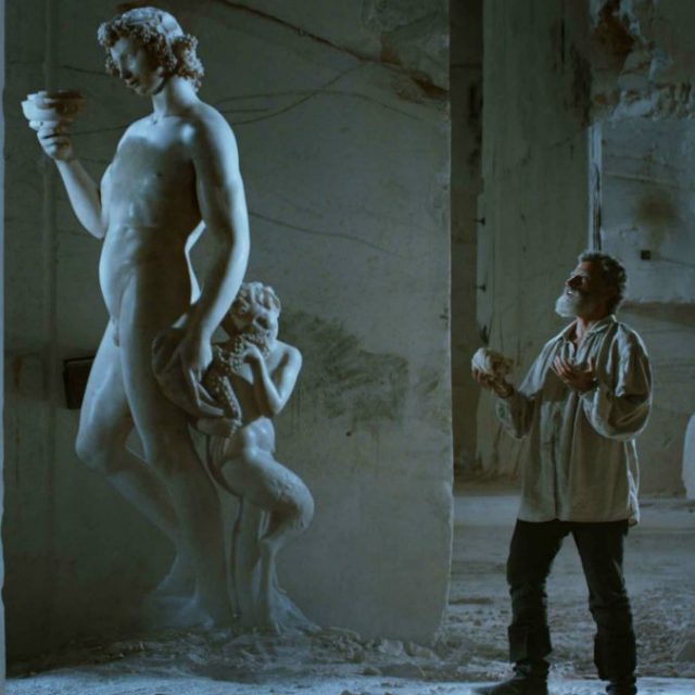Michelangelo – Infinito, strano, piacevole, ammaliante turbinio sensoriale sul grande artista