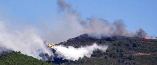Incendio Pisa, fiamme ancora alte sul Monte Serra: rogo riprende a Vicopisano. Sindaco di Calci: “Governo stanzi i fondi”