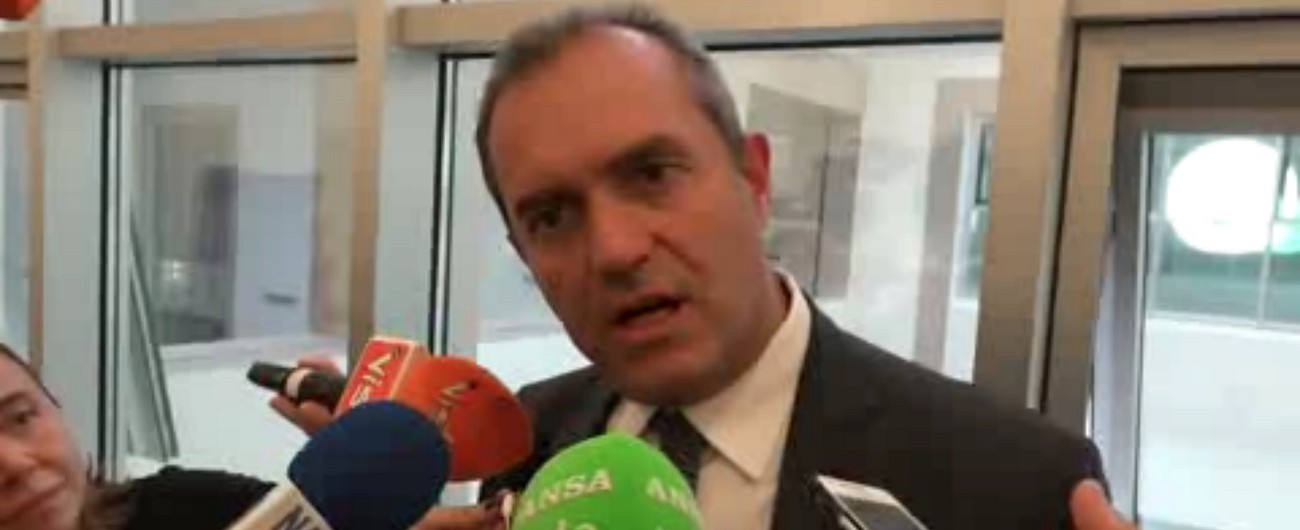 Copertina di Napoli, De Magistris contro Salvini: “Viene in città? Pensi a darci più risorse. Al momento nulla di concreto su sicurezza”