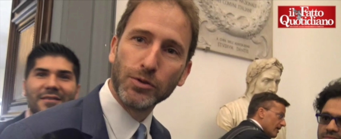 Copertina di Manovra, Davide Casaleggio: “Deficit sarà scaricato su nuove generazioni? Vostri punti di vista. Io sono contento”