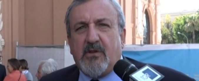 Copertina di Pd, Emiliano: “Cambi e smetta di difendere le lobby e i poteri forti. Manovra del governo? È di sinistra”