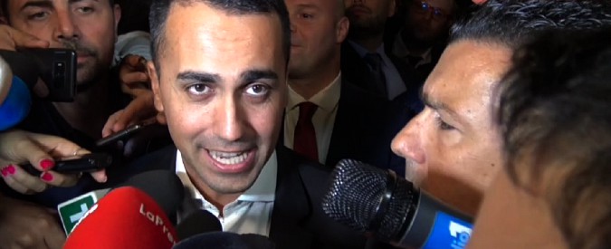 Copertina di Di Maio: “Non vince il governo, è la manovra del popolo”. E sullo spread: “Mercati capiranno, niente timori”