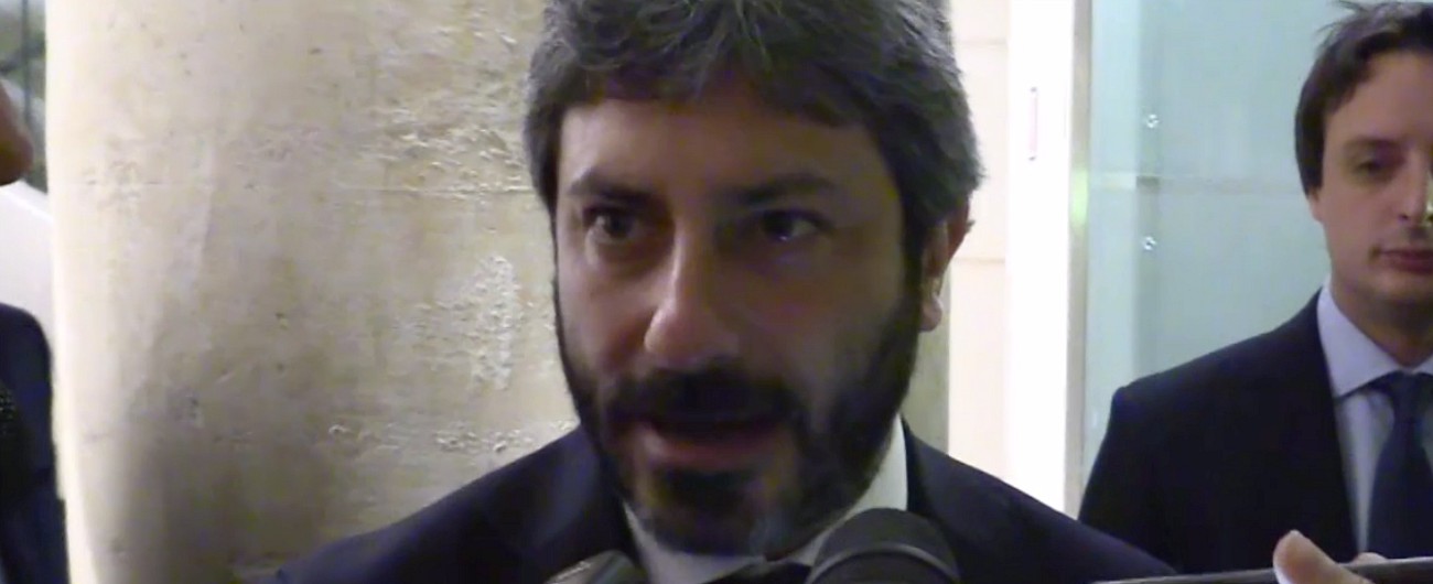 Copertina di Manovra, Fico: “Deficit eccessivo? Siamo una Repubblica forte chiedo a tutti di essere più tranquilli”