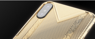 Copertina di iPhone XS Max da 13mila euro, smartphone con 150 grammi d’oro