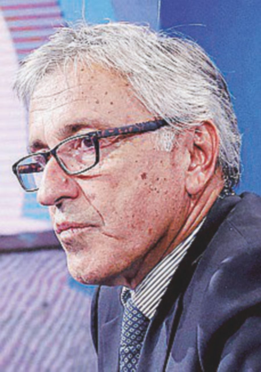 Castellucci non si può licenziare: ha una clausola da 11 milioni