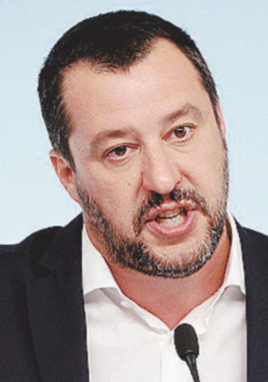 Copertina di Salvini: “Se ci boccia l’Ue andiamo avanti”. Di Maio: “No scontri”