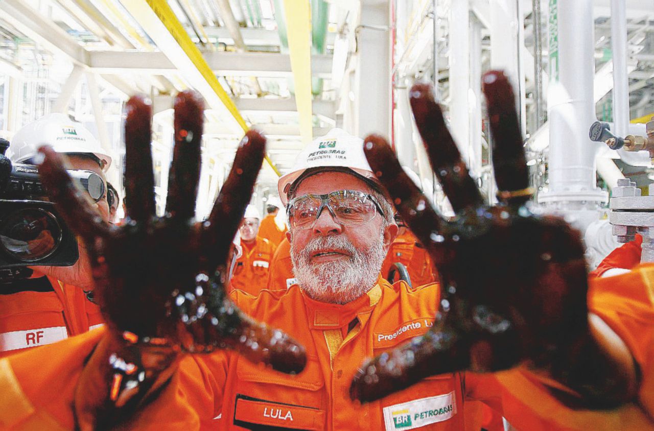Copertina di “Hanno fatto fuori Dilma e Lula ma Haddad vincerà la paura”