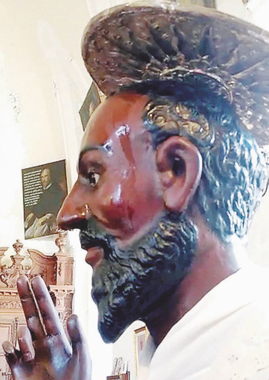 Copertina di “Peppona” grida al miracolo, don Camillo no