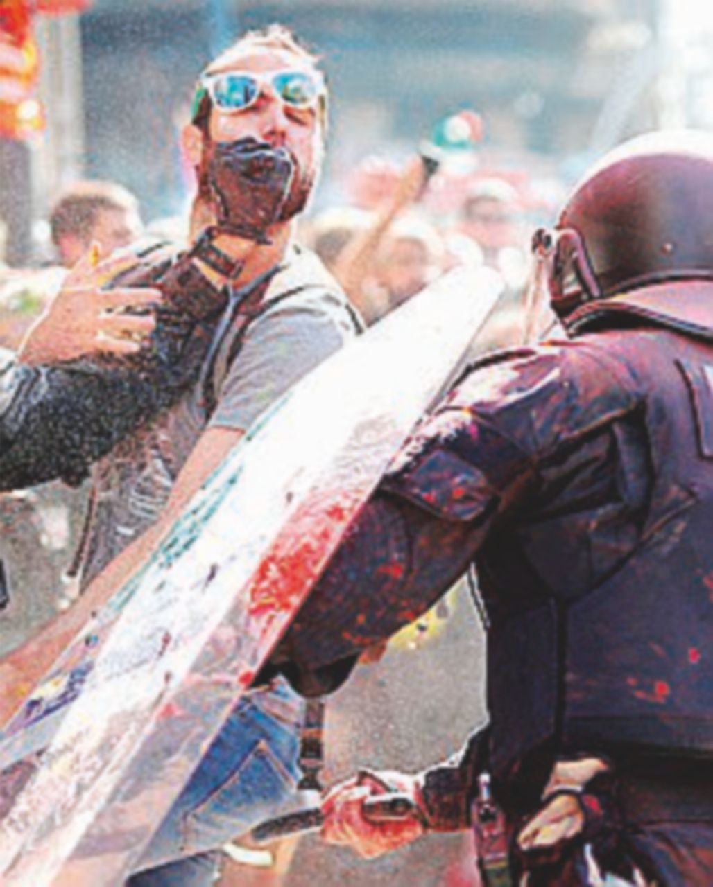 Catalogna, scontri polizia-separatisti a un anno dal referendum cancellato