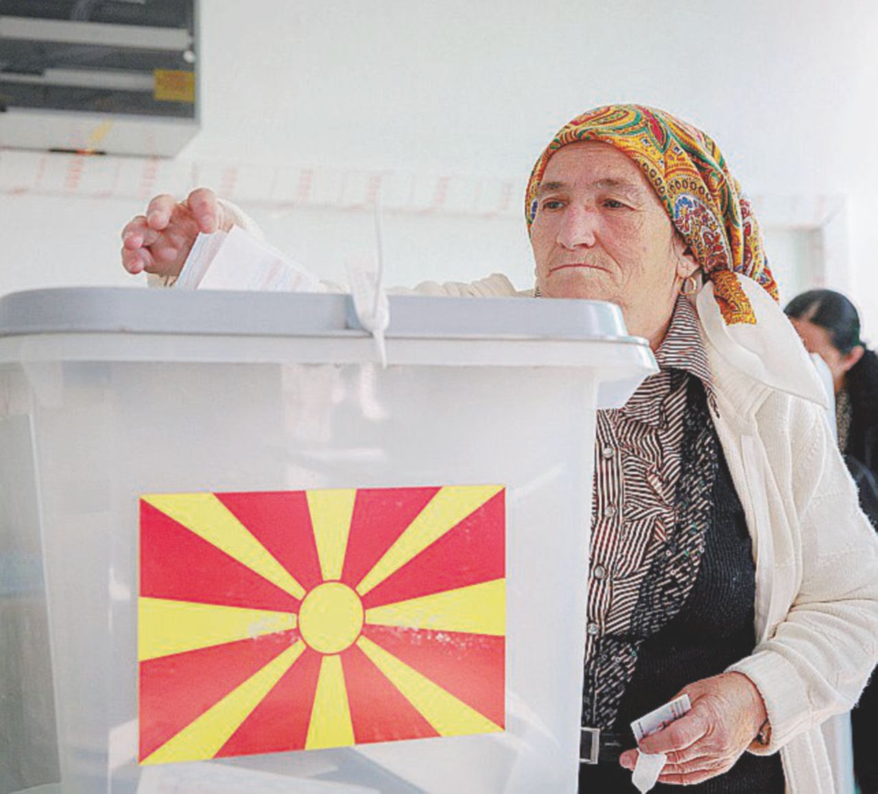 Copertina di Macedonia, nuovo nome Flop del referendum