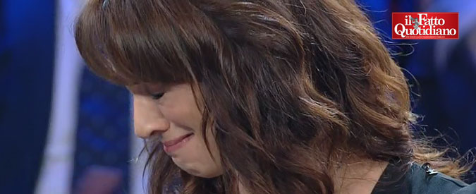 Copertina di Asia Argento: “Ferita da accuse di pedofilia. Vorrei tornare a X Factor”. L’appello di Giletti all’ad di Sky Italia