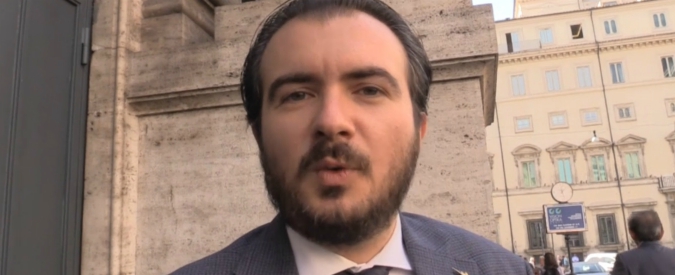 Copertina di Def, Molinari (Lega): “Le mie parole male interpretate. Reddito di cittadinanza non è un problema, solo speculazioni”