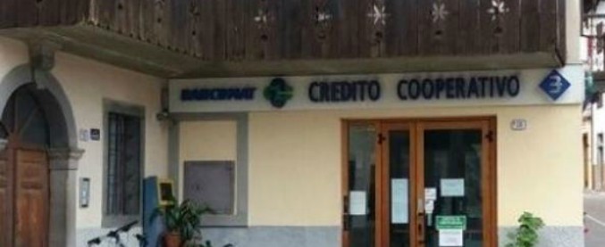 Udine, direttore banca trasferì un milione da conti dei ricchi a quelli dei poveri: “Ribellione al sistema che li abbandona”