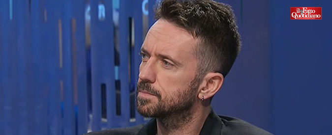 Copertina di Manovra, Scanzi: “Possiamo essere preoccupati ma c’è quello che Lega e M5s hanno promesso a giugno”