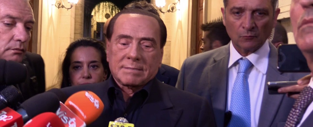 Copertina di Def, Berlusconi: “Reddito cittadinanza è un disastro. Salvini rifletta, auspico la fine di questo Governo”