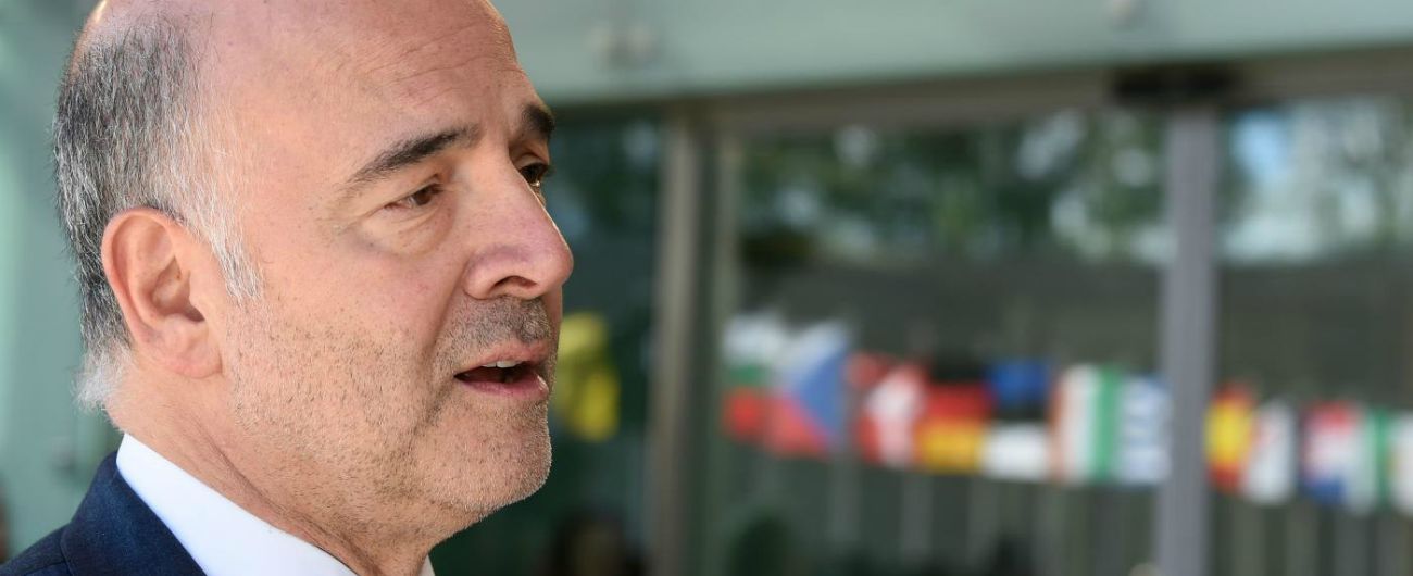 Ue, Moscovici: “L’Europa rischia di implodere o essere sovvertita da estrema destra di Salvini, Le Pen o Orban”