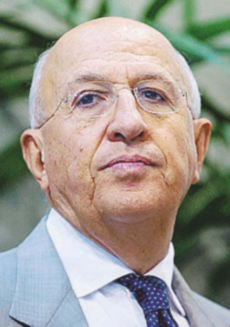 L’ira delle banche per la stretta fiscale. Di Maio: “Privilegi” L’ira delle banche per la stretta fiscale. Di Maio: “Privilegi”