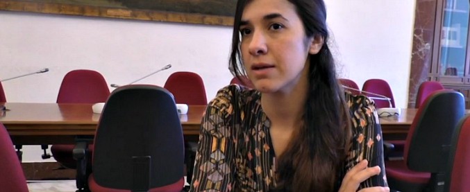 Copertina di Nobel per la pace 2018 alla yazida Nadia Murad. Quando nel 2016 raccontava: “Noi come merce di scambio, come bestie”