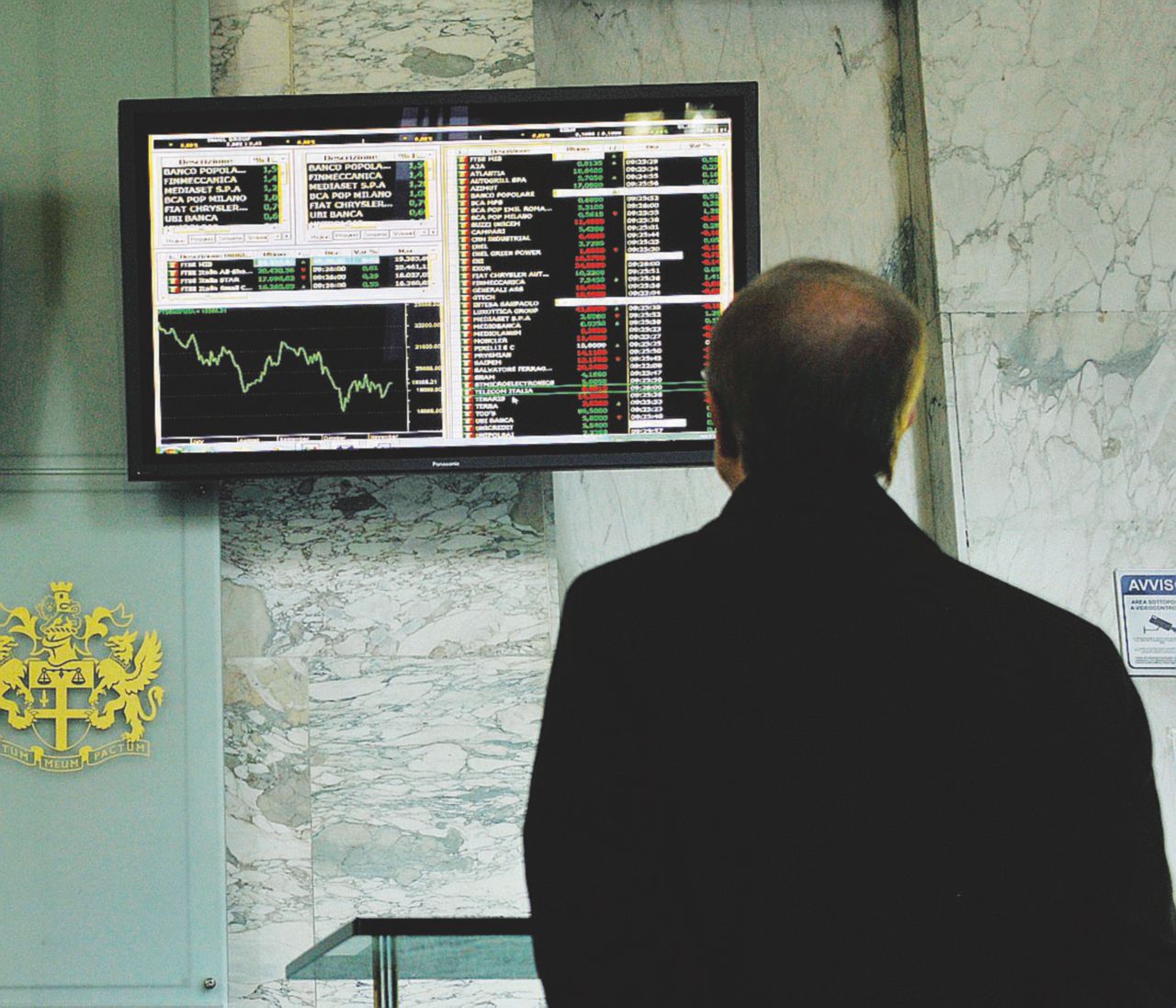 Copertina di Tensione sul Def. Lo spread oltre 300 dopo lo stop dell’Ue