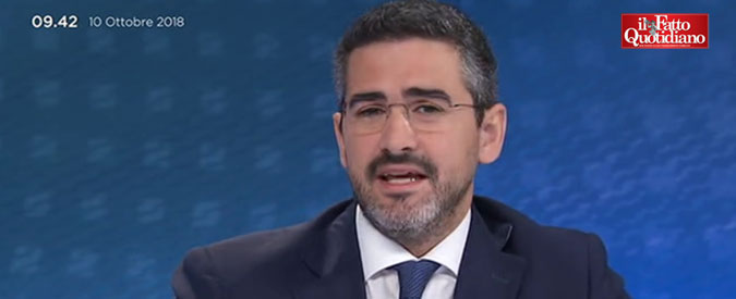 Copertina di M5s, Fraccaro: “Toninelli? Tutti parlano di sua gaffe ma sta lavorando bene. Madre Taverna? Regole vanno rispettate”