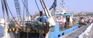 Copertina di Libia, due pescherecci di Mazara del Vallo sequestrati da motovedette di Tripoli: “Hanno anche sparato senza preavviso”