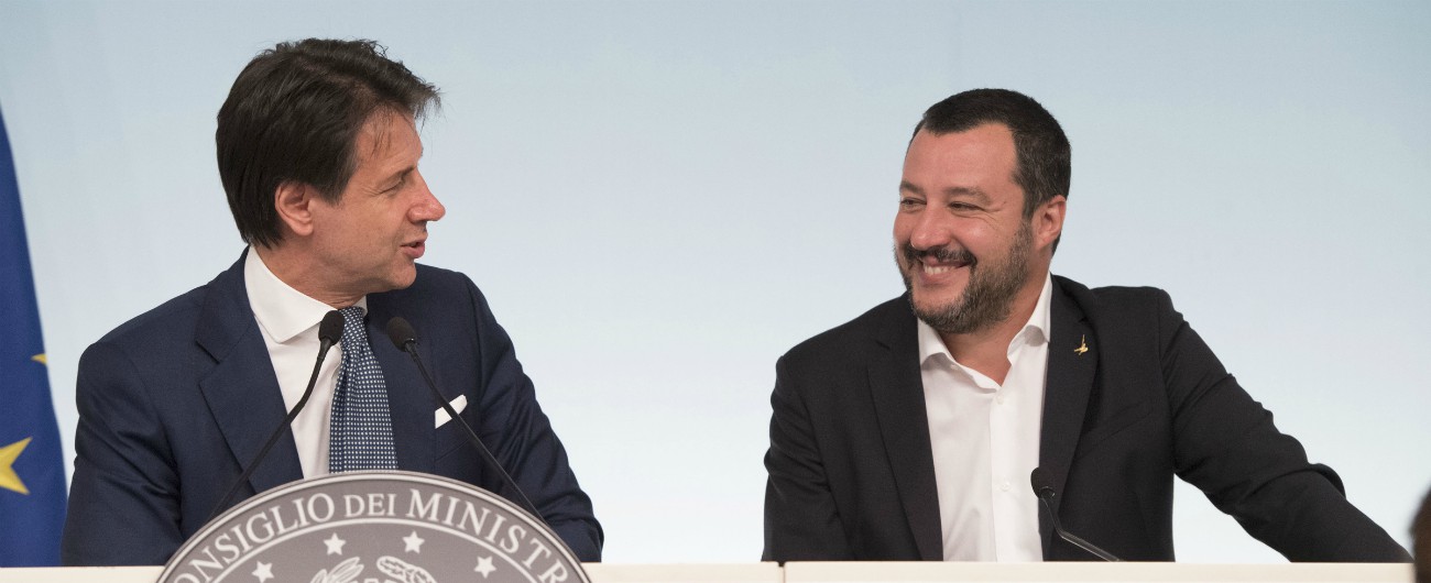Sondaggi, per 44% degli italiani è Salvini che comanda nel governo. Flessione di consensi per Lega-M5s: sotto il 60%
