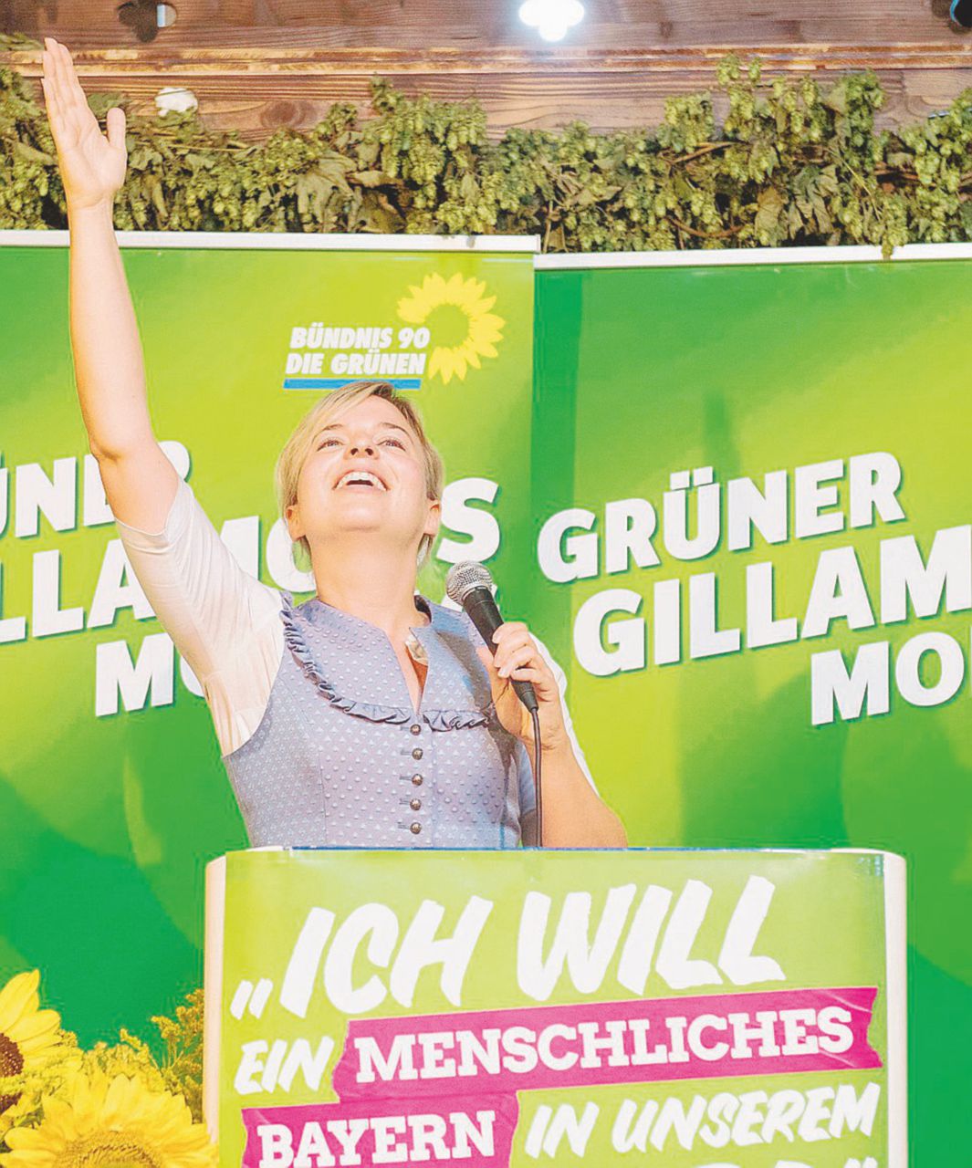 Copertina di Csu in agonia, i verdi e la destra già ballano sulle spoglie