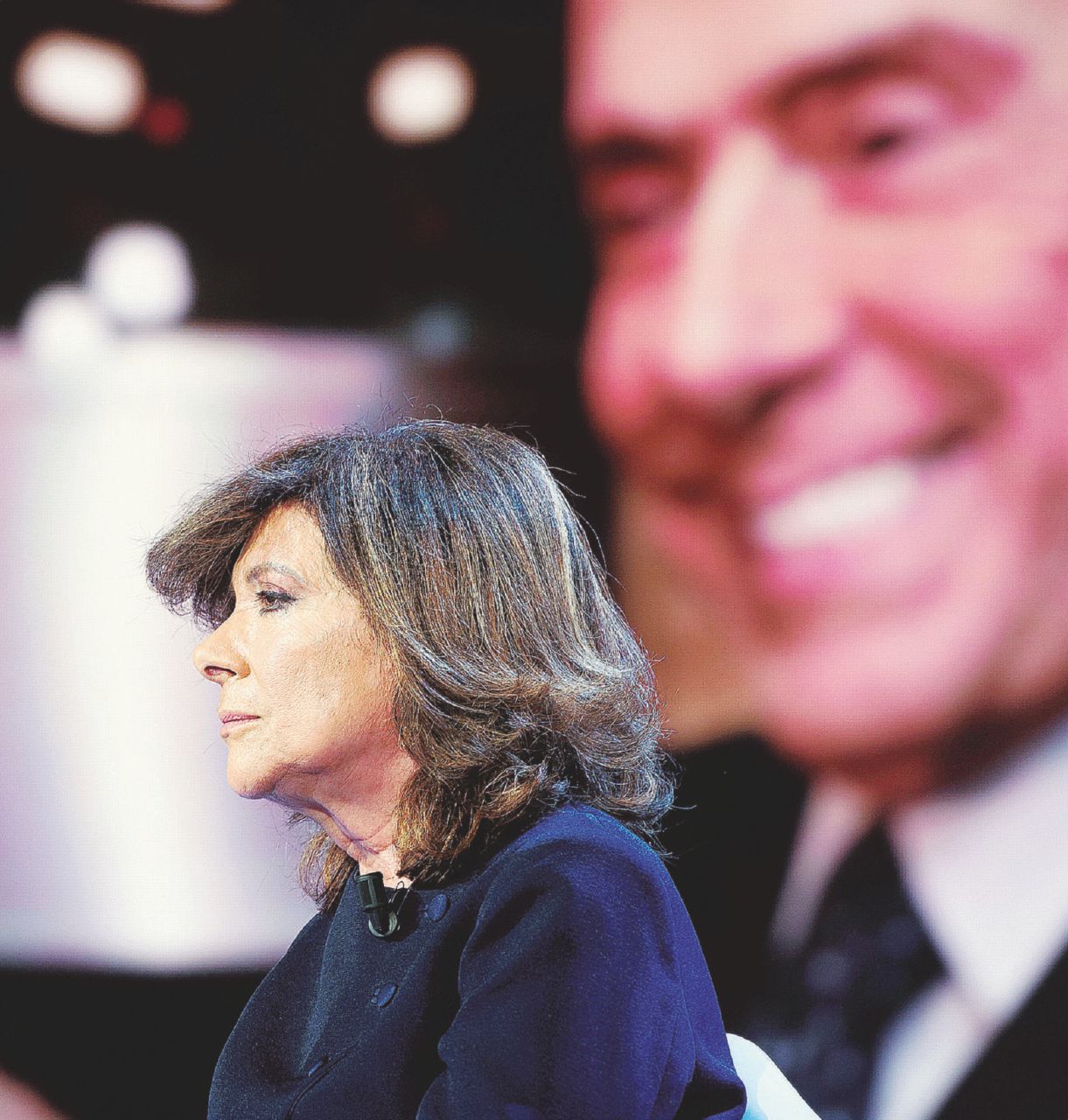 Copertina di Le tre vite di Elisabetta, la messa in piega della Terza Repubblica