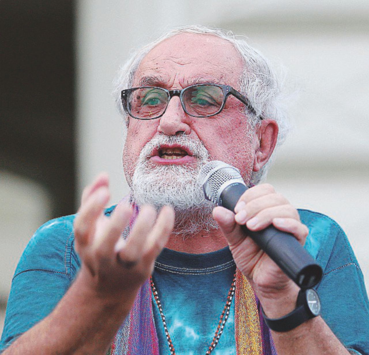Per gli ultimi - Padre Alex Zanotelli, da anni è impegnato nell’aiuto ai più bisognosi. Ora è a Napoli - LaPresse “Vi sembra giustizia? Bisogna disobbedire”