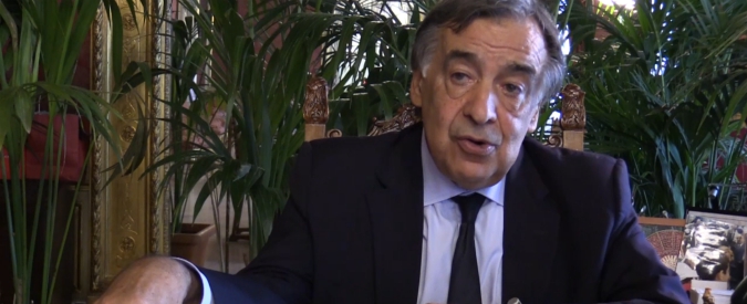 Copertina di Leoluca Orlando: “Valori positivi del M5s fagocitati da Salvini, c’è rischio per la democrazia. Pd? Me ne tengo lontano”