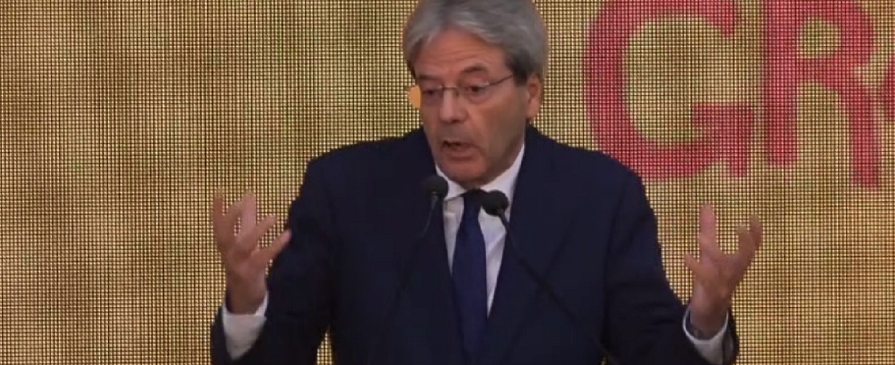 Copertina di Gentiloni alla convention di Zingaretti: “Niente abiure, ma il Pd deve cambiare strada”. E attacca il governo