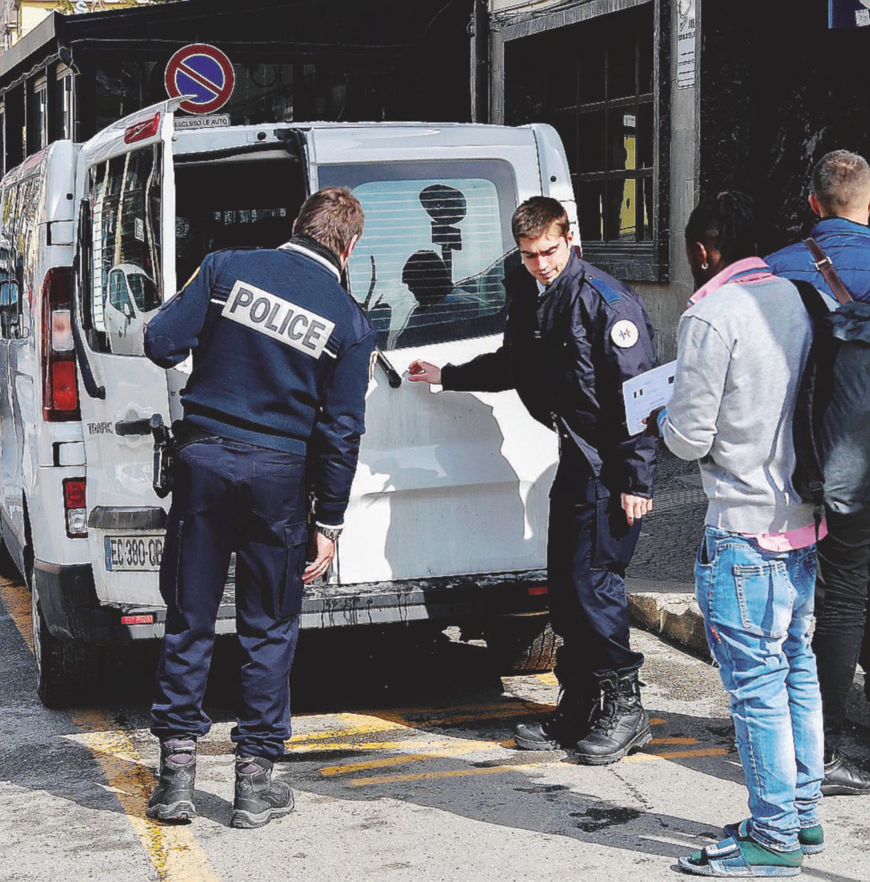 Bardonecchia - Respingimenti della Polizia Francese - LaPresse Confine di Claviere, c’è stata una terza “invasione” francese