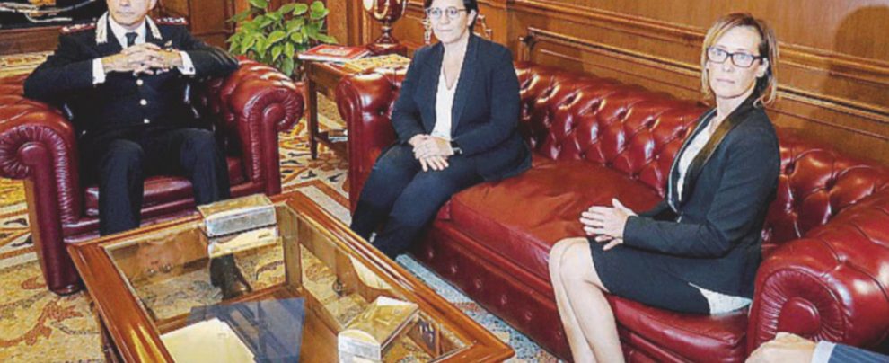 Al ministero - L’incontro di ieri tra Ilaria Cucchi e la ministra Elisabetta Trenta - Ansa La ministra Trenta riceve Ilaria Cucchi. Ma poi l’ospite se ne va senza parlare