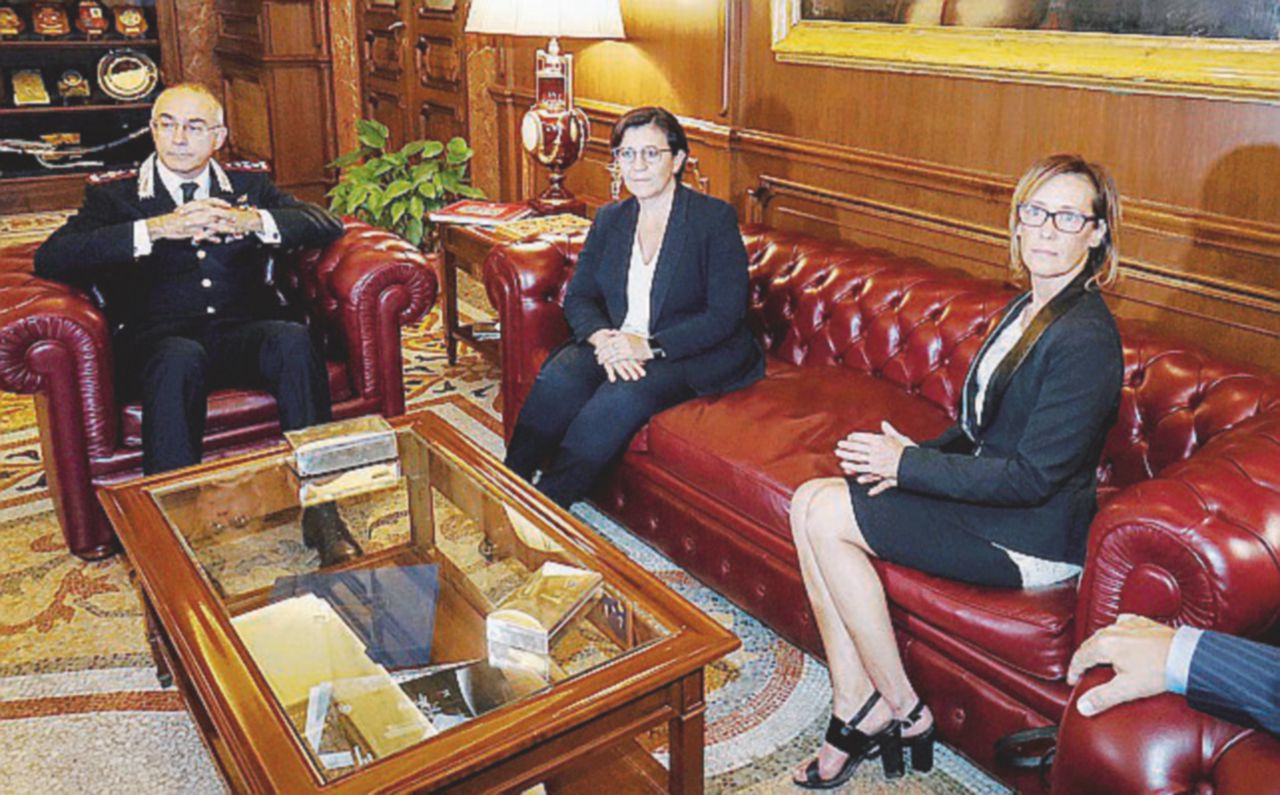 Al ministero - L’incontro di ieri tra Ilaria Cucchi e la ministra Elisabetta Trenta - Ansa La ministra Trenta riceve Ilaria Cucchi. Ma poi l’ospite se ne va senza parlare