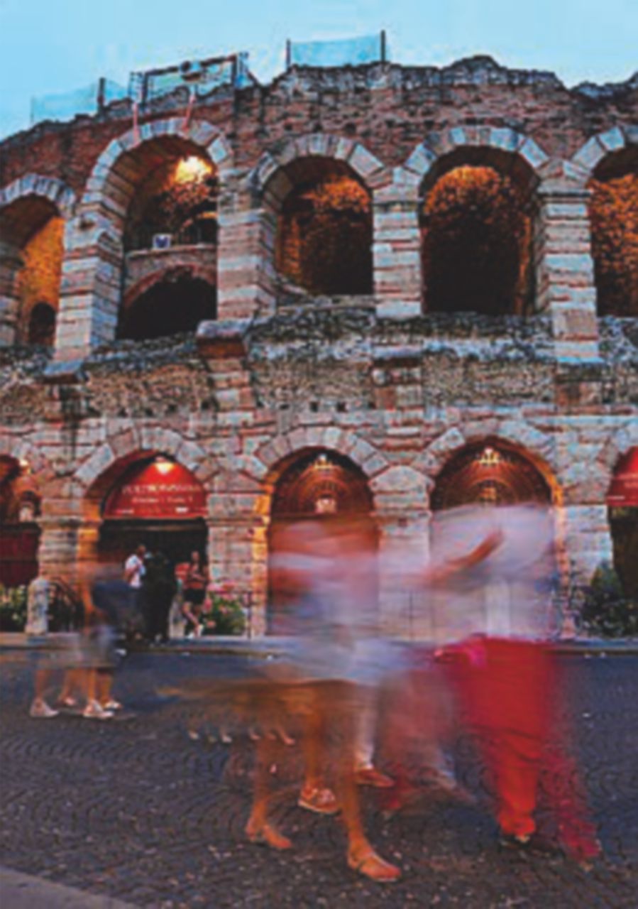 Lirico di Cagliari e Arena di Verona: “Non toccate i bonus”