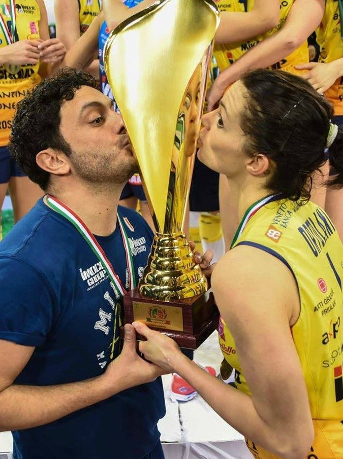 Mondiali volley femminile, Davide Mazzanti e Serena Ortolani: un amore nato sotto rete