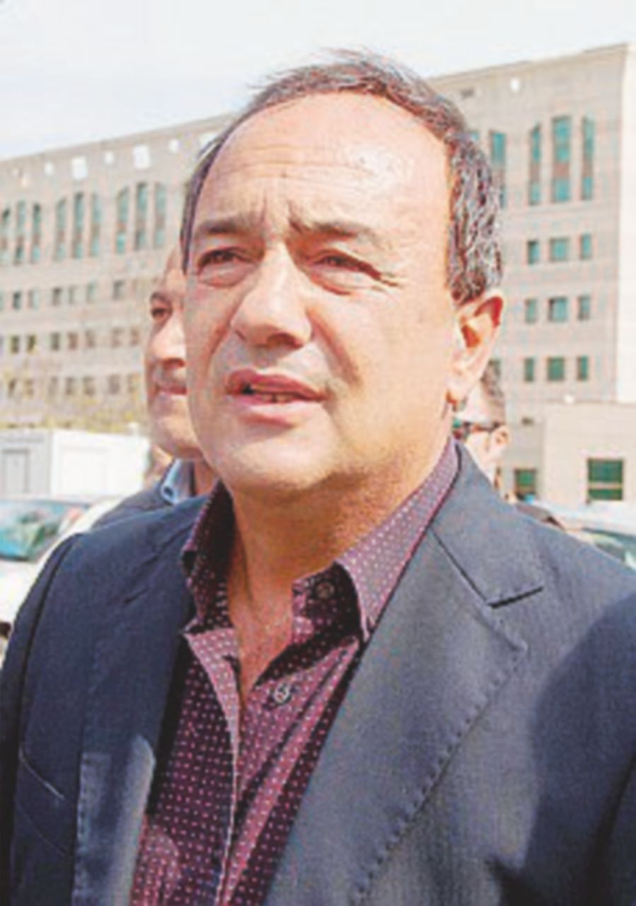 Fazio invita il sindaco Mimmo Lucano, ma la Lega si oppone